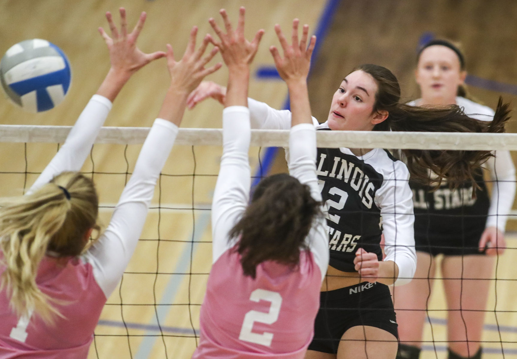 111918-volleyball-027